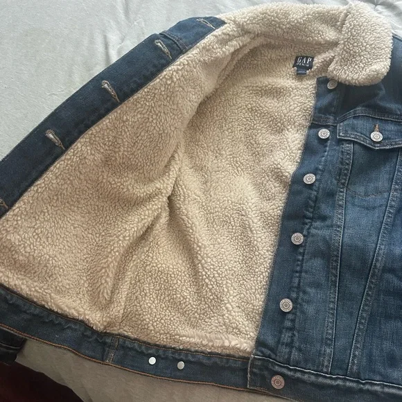 Blue Denim Jacket with Sherpa Collar - Picture 3 of 4